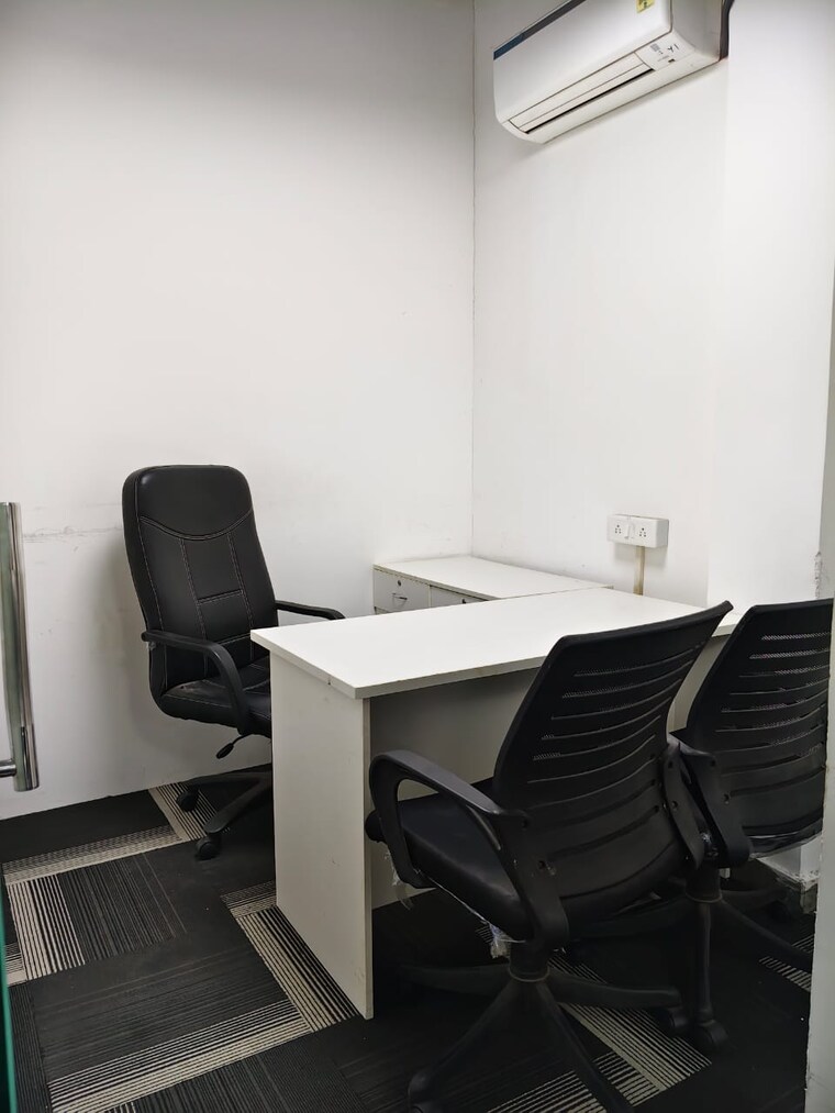 Team Area, sector 63 Commercial Office Space 1500 Sq.Ft. In Sector 63 Noida 9376200