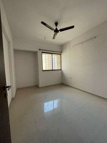 Room in 1 BHK Apartment at Minar Regency, Mumbra – for Sale