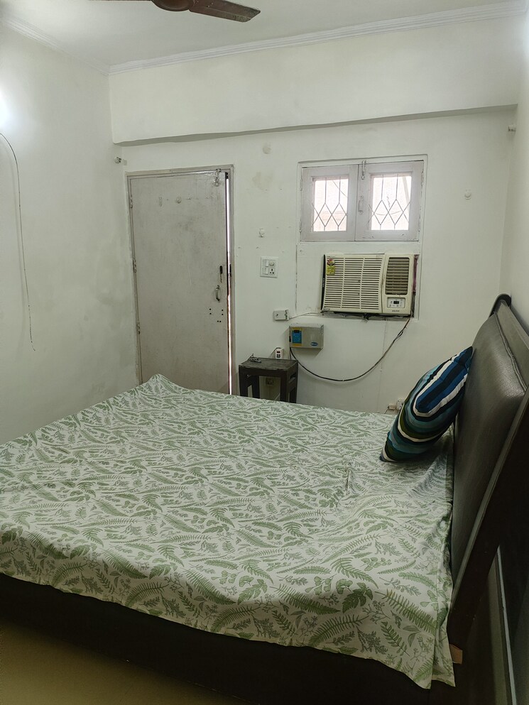 Bedroom, sector 29 Studio 400 Sq.Ft. Apartment In Sector 29 Noida 9376242