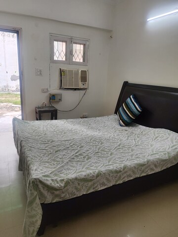 Bedroom in Studio Apartment at Sector 29 – for Rent