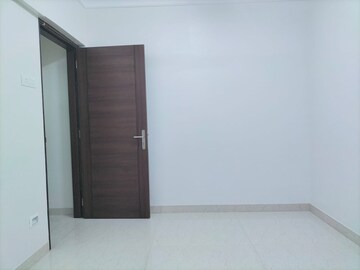 Room in 1 BHK Apartment at K Raheja Raheja Residency, Malad East – for Rent