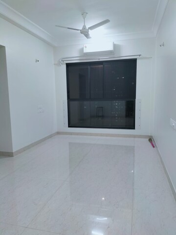 Room in 1 BHK Apartment at K Raheja Raheja Residency, Malad East – for Rent