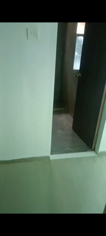 Room in 3 BHK Apartment at Forefront Primeria, Vile Parle East – for Rent