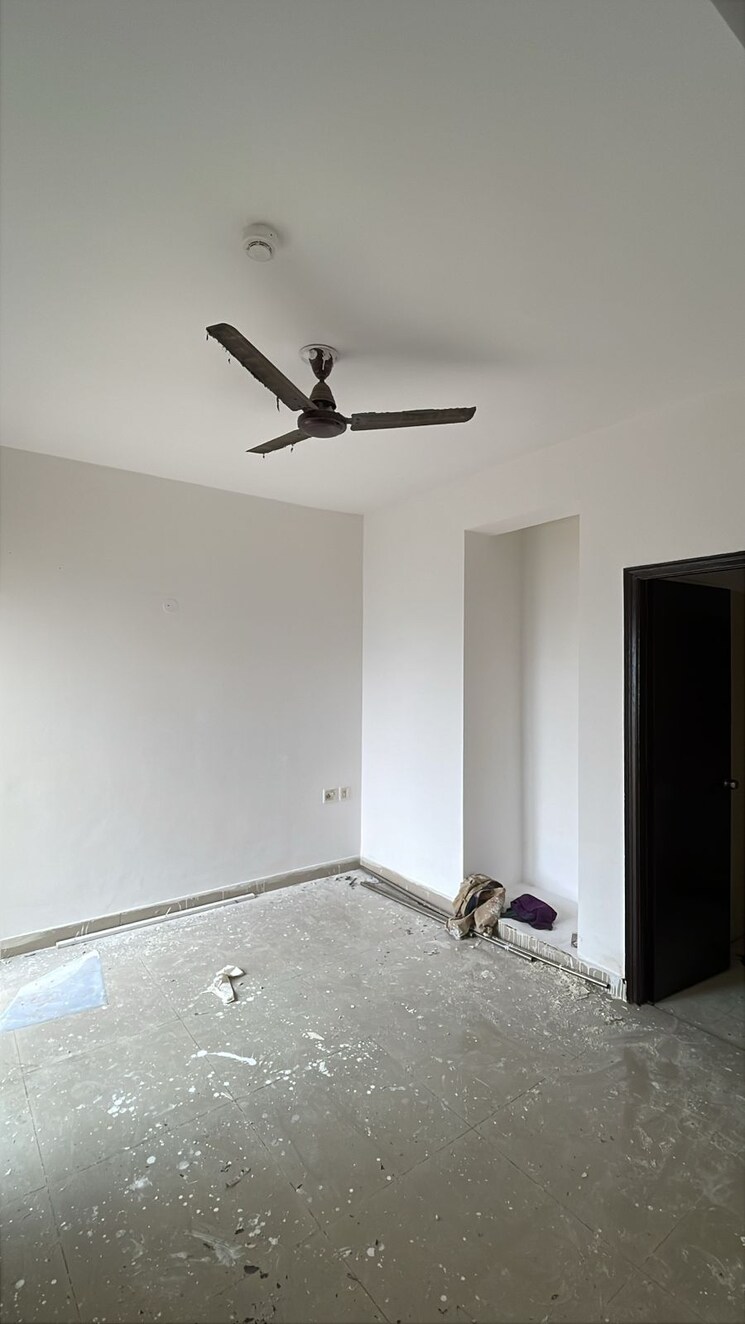 Room, mahagun-mahagunpuram 2 Bedroom 1179 Sq.Ft. Apartment In Shastri Nagar Ghaziabad 9376239