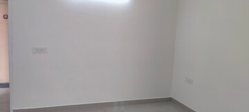 Room in 2 BHK Apartment at Tulip Lemon, Sector 69 – for Rent