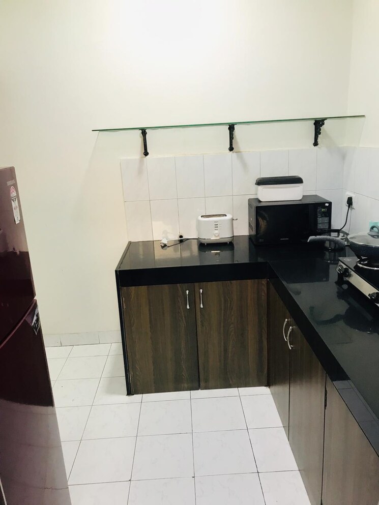 Kitchen, landmark-garden 1 Bedroom 1000 Sq.Ft. Apartment In Kalyani Nagar Pune 9376354