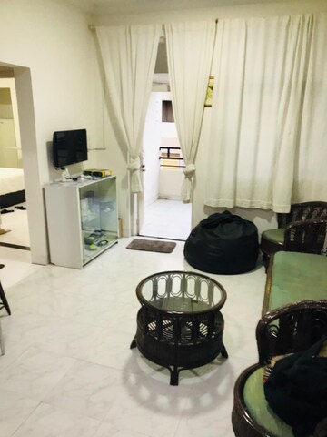 Team Area in 1 BHK Apartment at Landmark Garden, Kalyani Nagar – for Rent