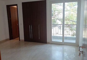 Living Room in 4 BHK Builder Floor at Green Park Extension – for Rent