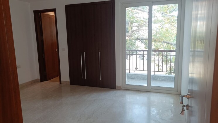 Living Room, green park extension 4 Bedroom 350 Sq.Yd. Builder Floor In Green Park Extension Delhi 9376353