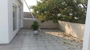 Balcony in 4 BHK Builder Floor at Green Park Extension – for Rent