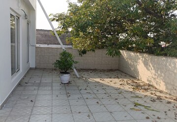 Balcony in 4 BHK Builder Floor at Green Park Extension – for Rent