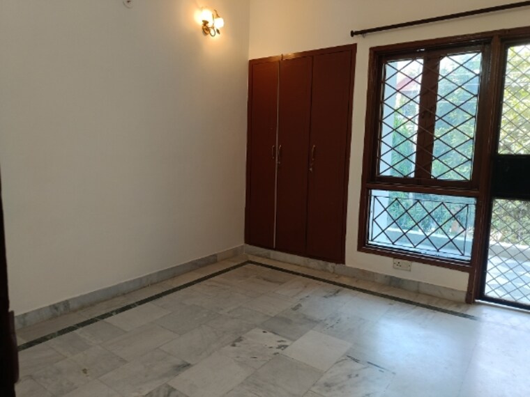 Room, ss-southend-floors 3 Bedroom 1500 Sq.Ft. Builder Floor In South City 2 Gurgaon 9376544