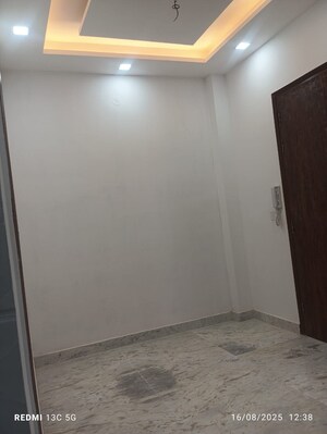 Room in 2 BHK Builder Floor at Rohini Sector 25 – for Sale