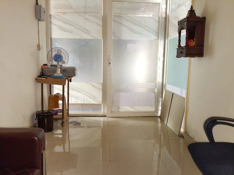 Team Area, gaur-city-center Commercial Office Space 202 Sq.Ft. In Sector 4 Greater Noida Greater Noida 9376402