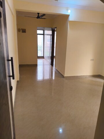 Room in 1 BHK Apartment at Luxus Tower, Kharghar Sector 18 – for Rent