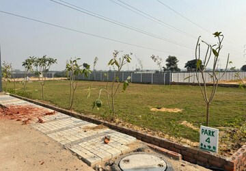 Plot For Sale in Sector 6