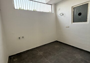 Room in 3.5 BHK Apartment at Panchkula Sector 25 – for Sale