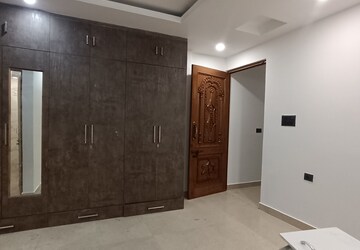 Room in 2 BHK Builder Floor at Kalkaji – for Rent