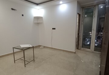 Room in 2 BHK Builder Floor at Kalkaji – for Rent