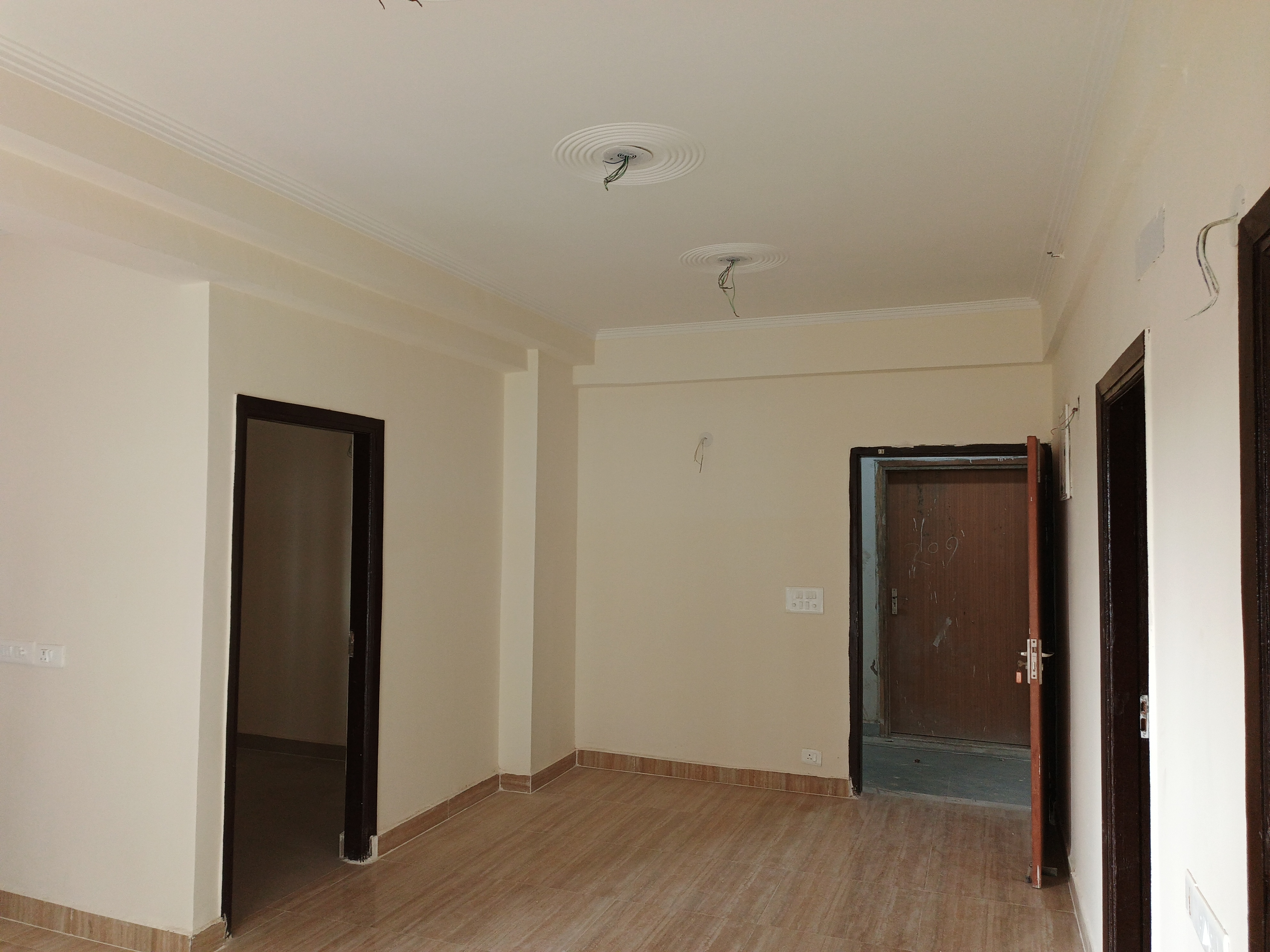 2 BHK + Study Room Apartment For Rent in JM Florence