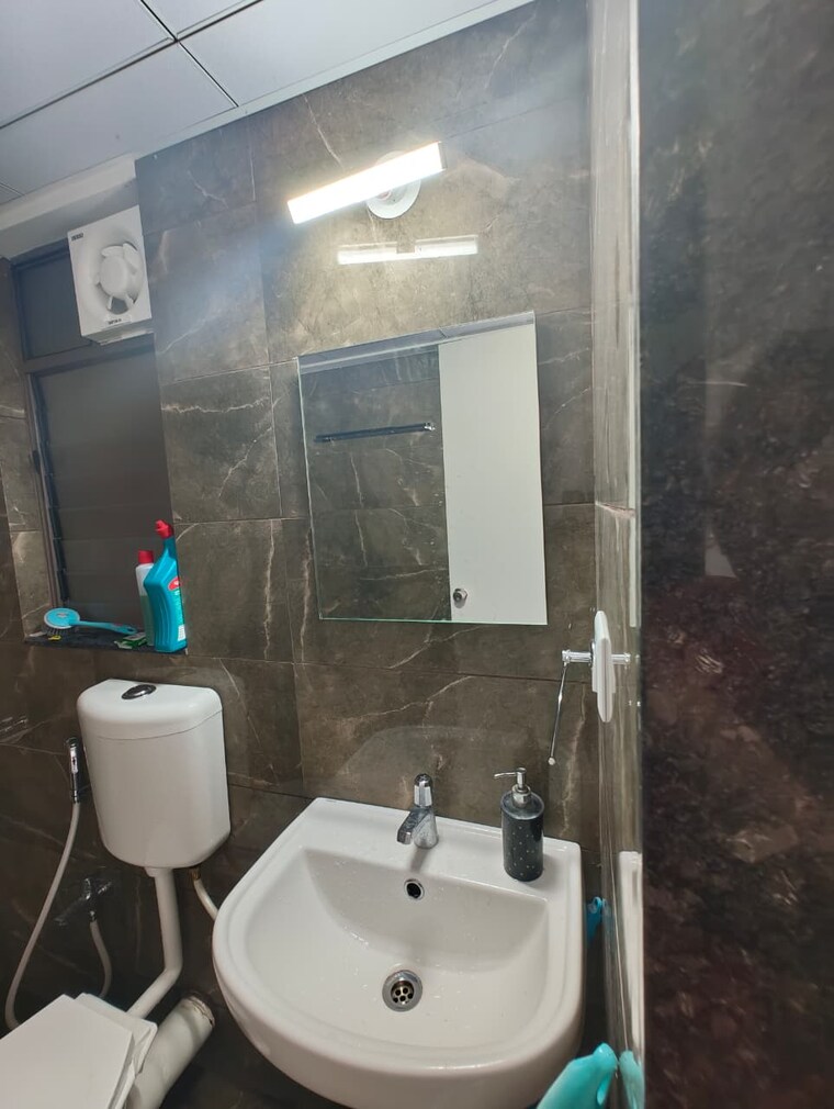 Bathroom, goel-ganga-newtown-phase-2 2 Bedroom 609 Sq.Ft. Apartment In Dhanori Pune 9376473