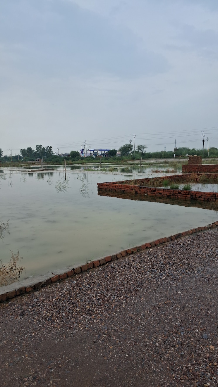 Exterior View, silani chowk  250 Sq.Yd. Plot In Silani Chowk Gurgaon 9376486