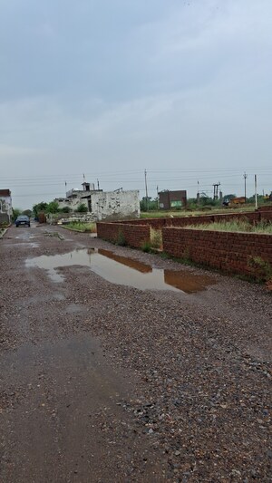  Plot – Exterior View View at Silani Chowk - for Sale