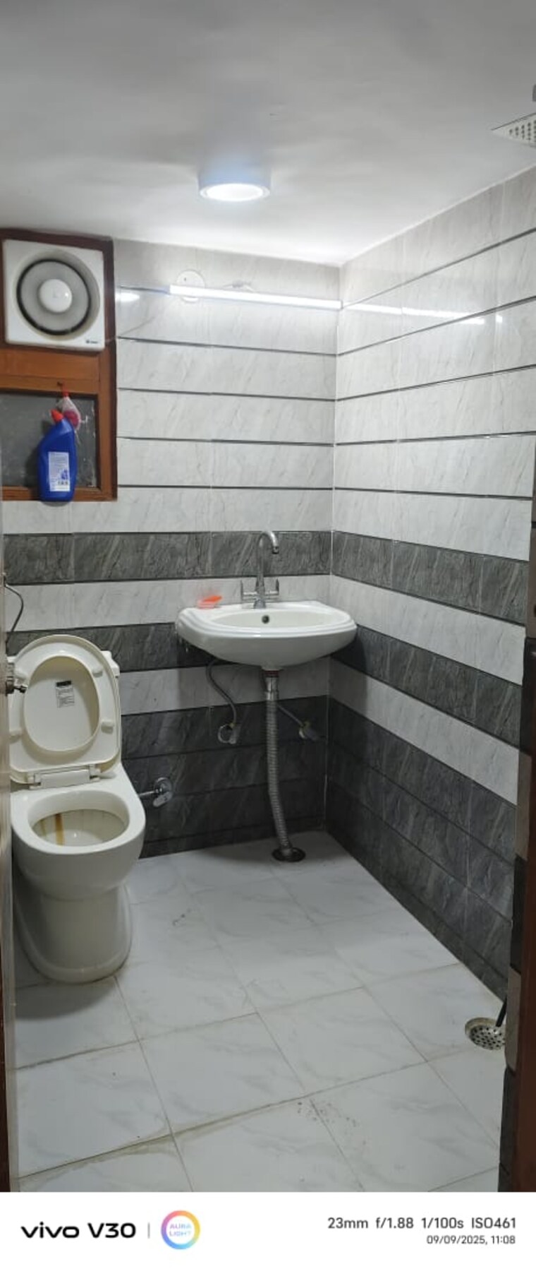 Bathroom, saket 2 Bedroom 800 Sq.Ft. Builder Floor In Saket Delhi 9376492