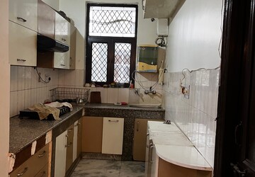 Kitchen in 2 BHK Builder Floor at Paras PLD Homes, Sector 42 – for Rent