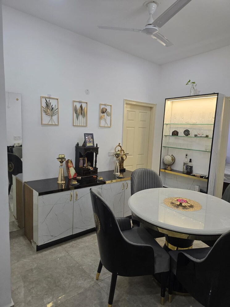 Dining area, kharar landran road 3.5 Bedroom 2043 Sq.Ft. Apartment In Kharar Landran Road Mohali 9376519