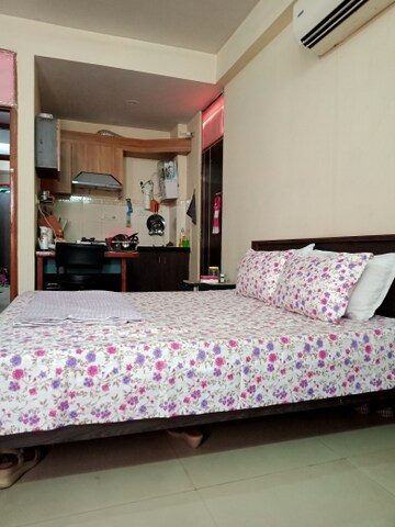 Bedroom in Studio Apartment at Vaishali Nagar – for Rent