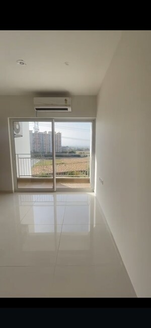 Room in 2 BHK Apartment at Hero Homes Gurgaon, Sector 104 – for Rent