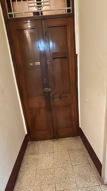 Furnished Amenities in 2 BHK Apartment at Colaba – for Sale