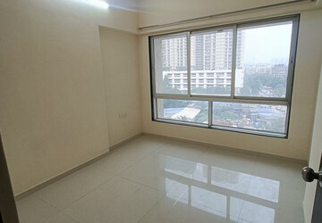 Room in 2 BHK Apartment at Lotus Residency Goregaon West, Goregaon West – for Rent