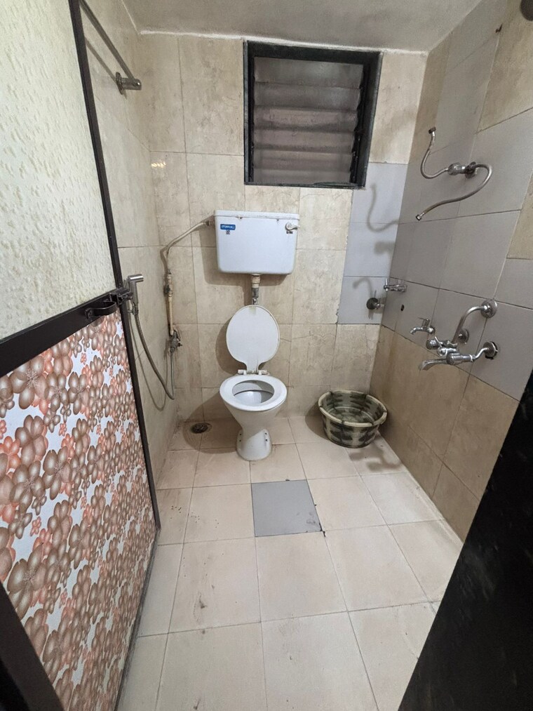Bathroom, moreshwar-kamal 1.5 Bedroom 650 Sq.Ft. Apartment In Kolshet Thane 9376552