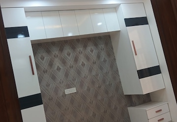 Master Bedroom in 3 BHK Builder Floor at Rohini Sector 25 – for Sale