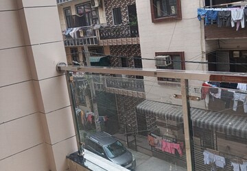 Balcony in 3 BHK Builder Floor at Rohini Sector 25 – for Sale