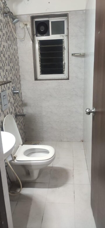 Bathroom in 1 BHK Apartment at Everest World Solitare, Kolshet Road – for Rent