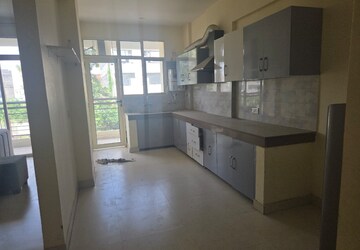 Kitchen in 2 BHK Builder Floor at Mantri Pinnacle, Hulimavu – for Rent