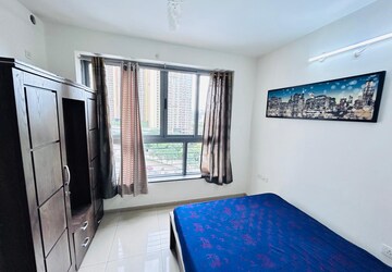 Bedroom in 2 BHK Apartment at Amanora Future Towers, Hadapsar – for Rent