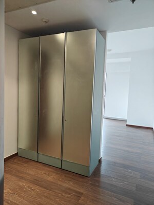 Room in 4 BHK Apartment at Bombay Realty Island city center ICC, Wadala – for Rent