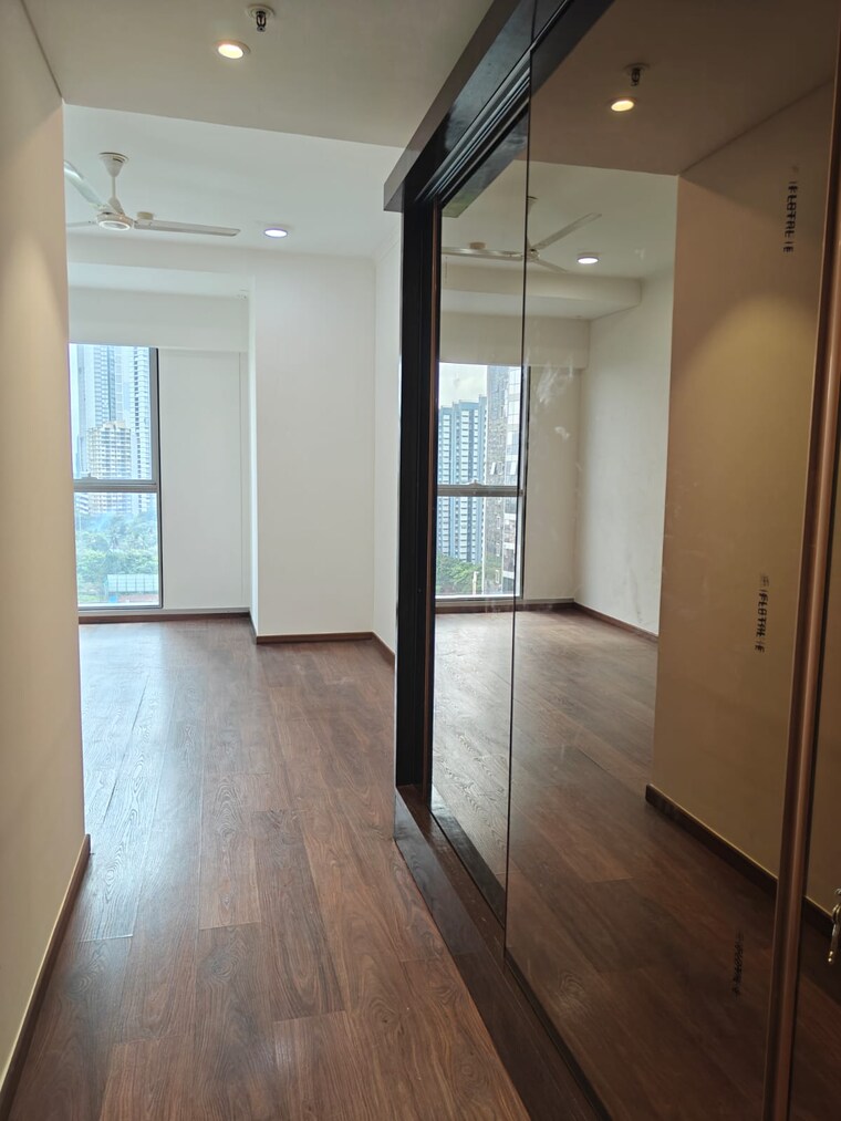 Room, bombay-realty-island-city-center-icc 4 Bedroom 3500 Sq.Ft. Apartment In Wadala Mumbai 9376591