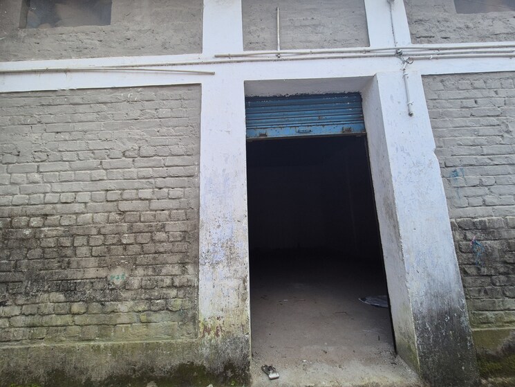 Balcony, upper bazaar Commercial Warehouse 1200 Sq.Ft. In Upper Bazaar Ranchi 9376639