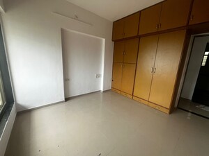 Room in 3 BHK Apartment at Evershine Grandeur, Malad West – for Rent