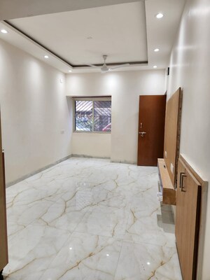 2 BHK Apartment For Rent in OCS Apartments, Mayur Vihar 1