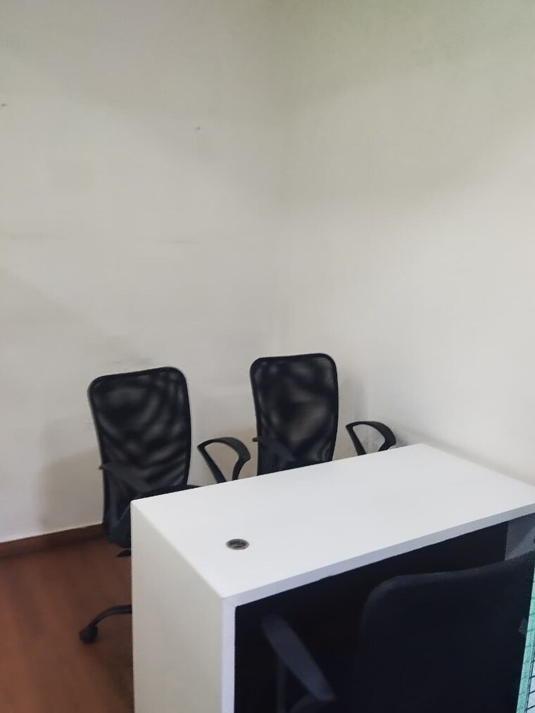 Team Area, neptune-magnet-mall Commercial Office Space 600 Sq.Ft. In Bhandup West Mumbai 9376669