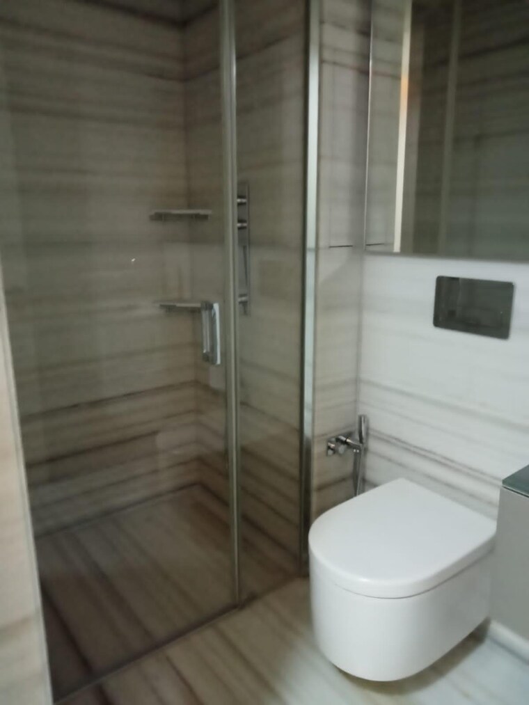 Bathroom, lodha-world-crest 4 Bedroom 2419 Sq.Ft. Apartment In Worli Mumbai 9376695