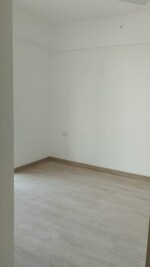 3 BHK + Servant Room 2000 Sq.Ft. Builder Floor in DLF Gardencity Enclave