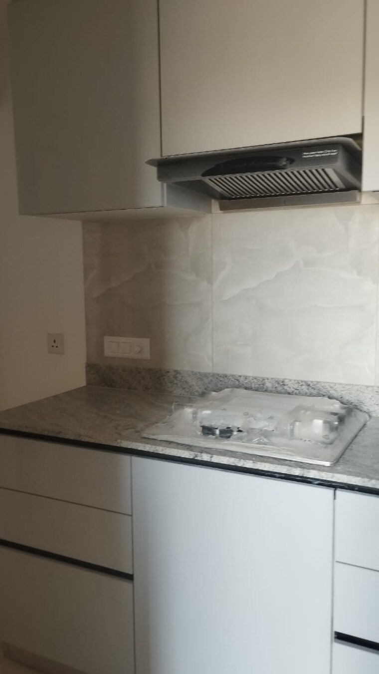 Kitchen, dlf-gardencity-enclave 3 Bedroom 2000 Sq.Ft. Builder Floor In Sector 93 Gurgaon 9376742