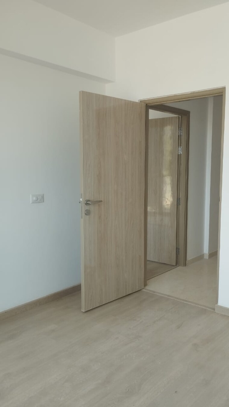 Room, dlf-gardencity-enclave 3 Bedroom 2000 Sq.Ft. Builder Floor In Sector 93 Gurgaon 9376742